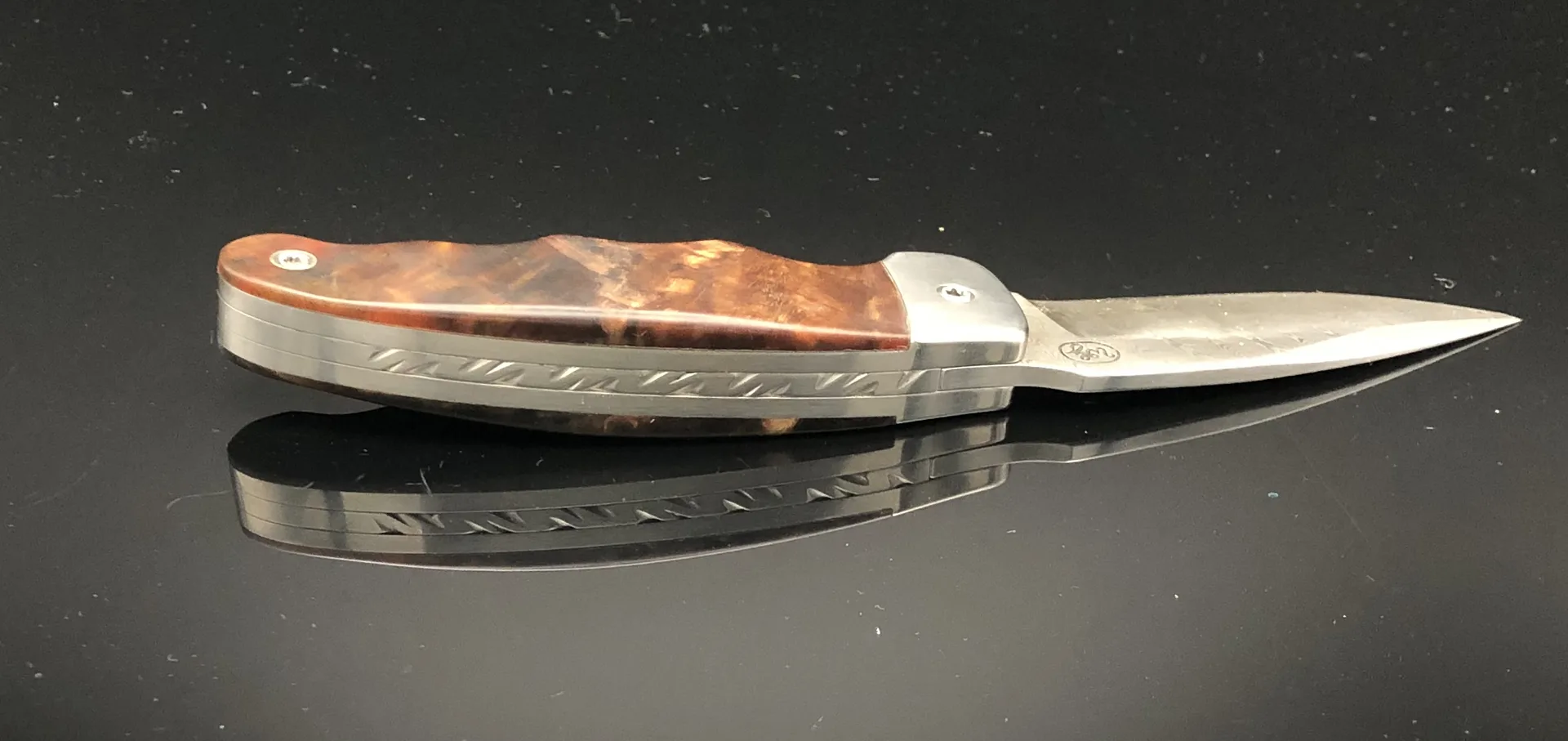 Handgefertigtes Damast-Taschenmesser – VG-Messer