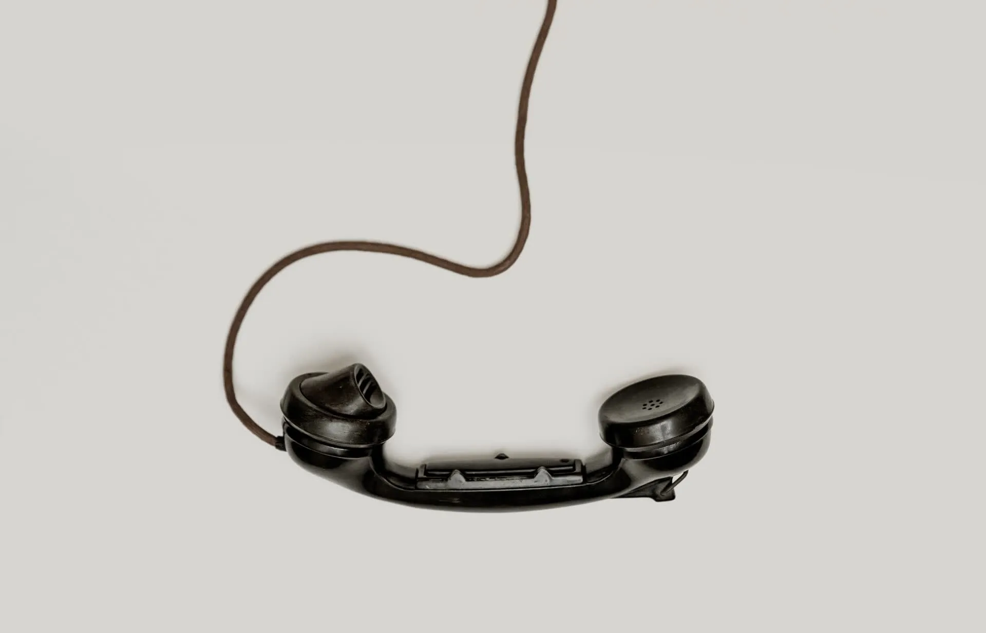 Kontakt für individuelle Damast-Taschenmesser Anfragen